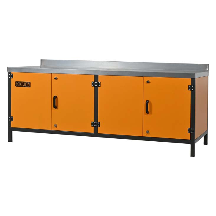 LABORATORY BENCH